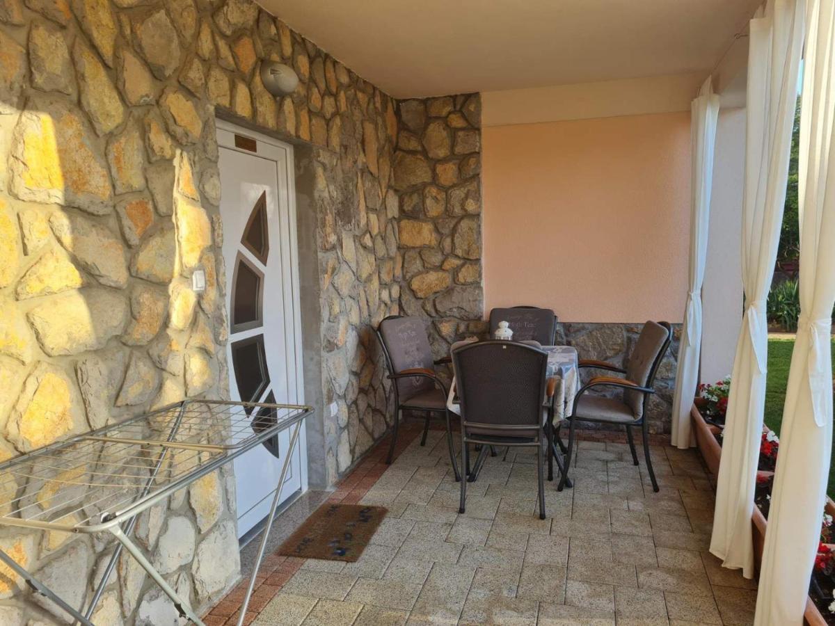 Apartman Ruza Krk Town Exterior photo